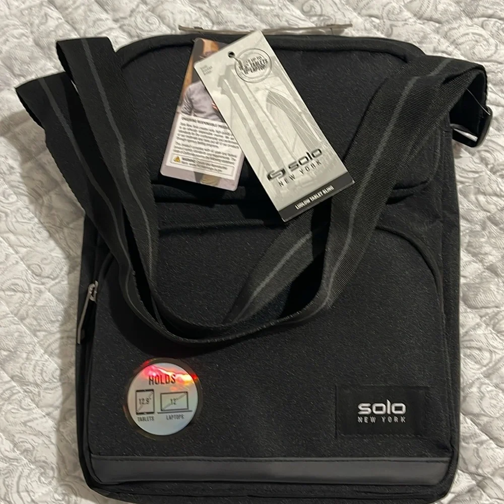 - Solo New York tablet sling